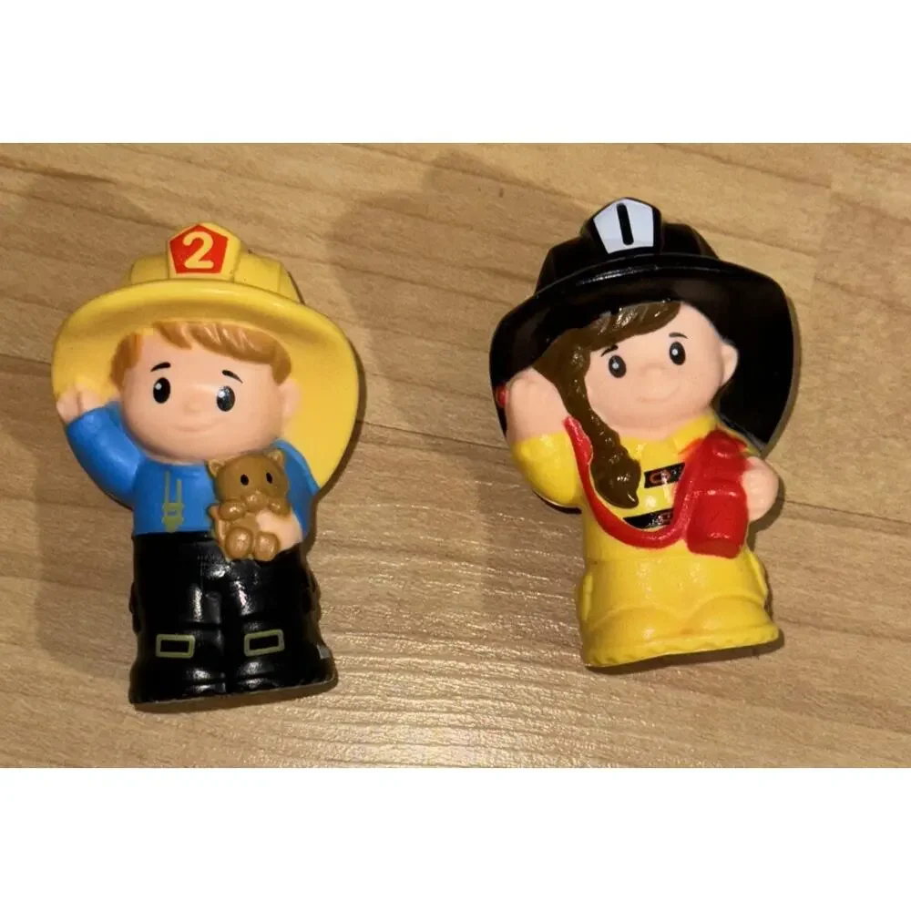 Fisher Price Little People Fire Truck‎ with 2 Firefighter Figures Mattel